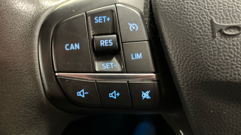 Ford Focus 1.0 EcoBoost 125 Titanium 5dr Petrol Hatchback